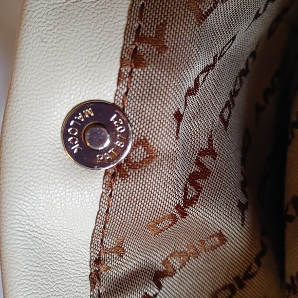 DKNY Vintage Leather Purse - Picture 8 of 16